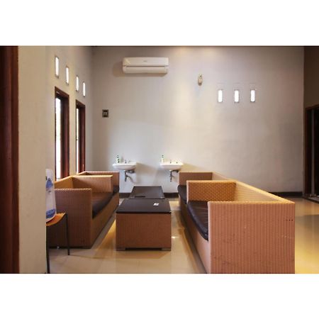 Oyo Life 2273 Pratama Homestay Bandar Lampung Dış mekan fotoğraf
