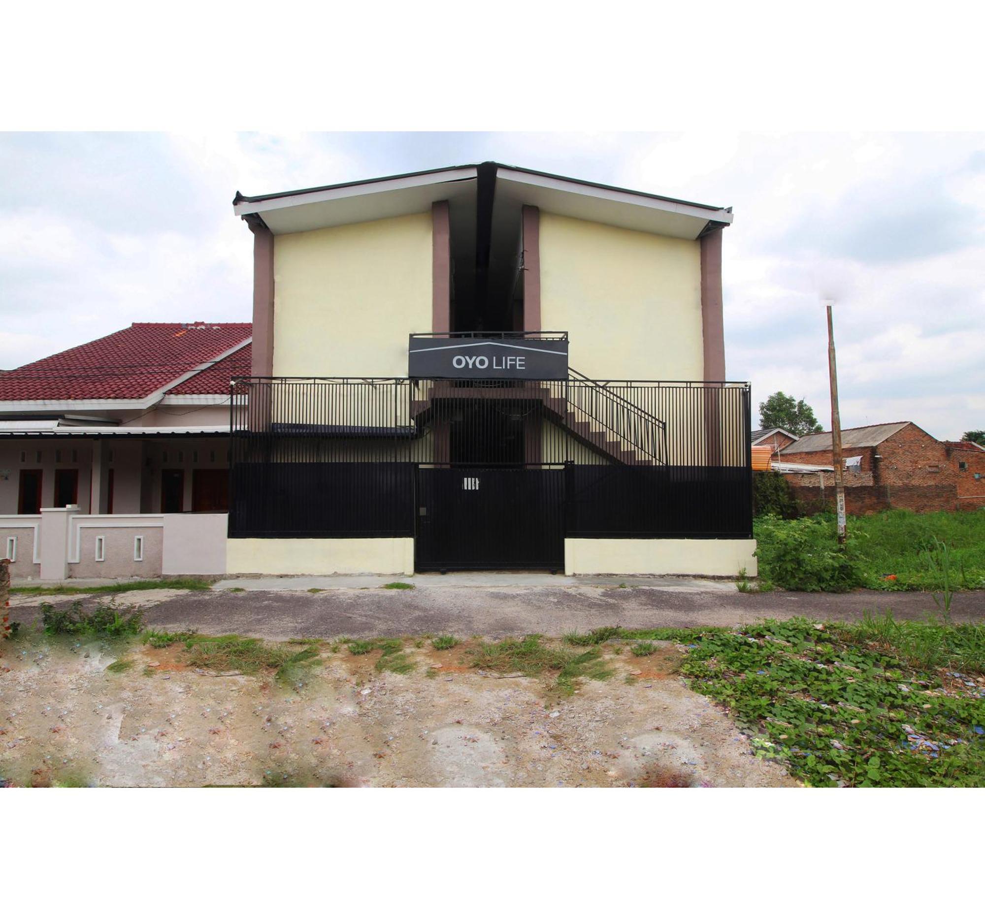 Oyo Life 2273 Pratama Homestay Bandar Lampung Dış mekan fotoğraf